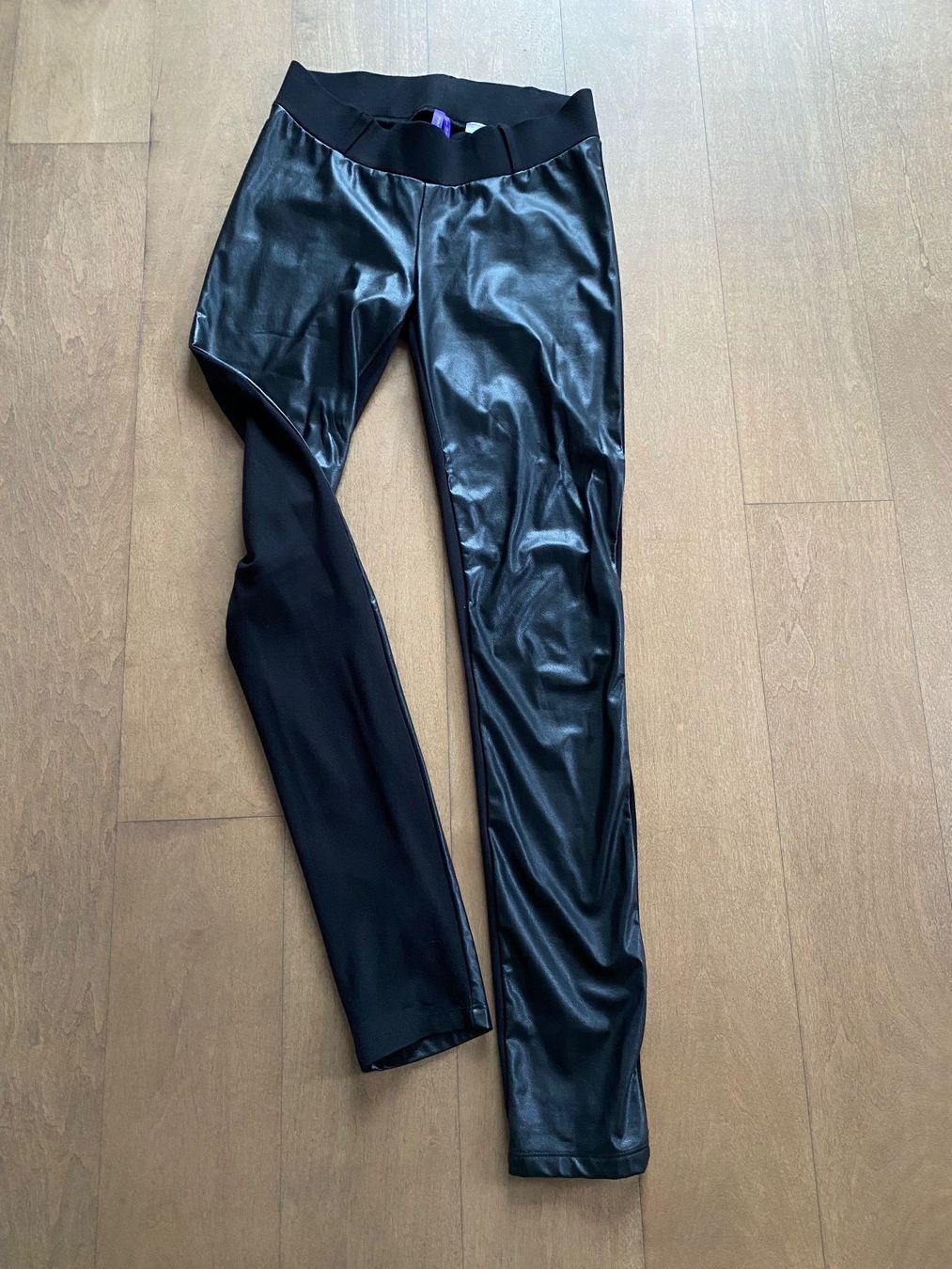 Pantaloni: Seraphine - schwarze Umstandsshose in Lederoptik Gr. 34 – Usato da Meilen venduto da kleisi01 3