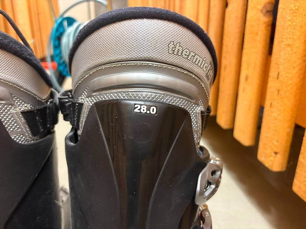 Salomon Herrenschuhe: Salomon Skischuh 28.0 (ca. 44) – Gebraucht aus Seewen SZ von ARust 1