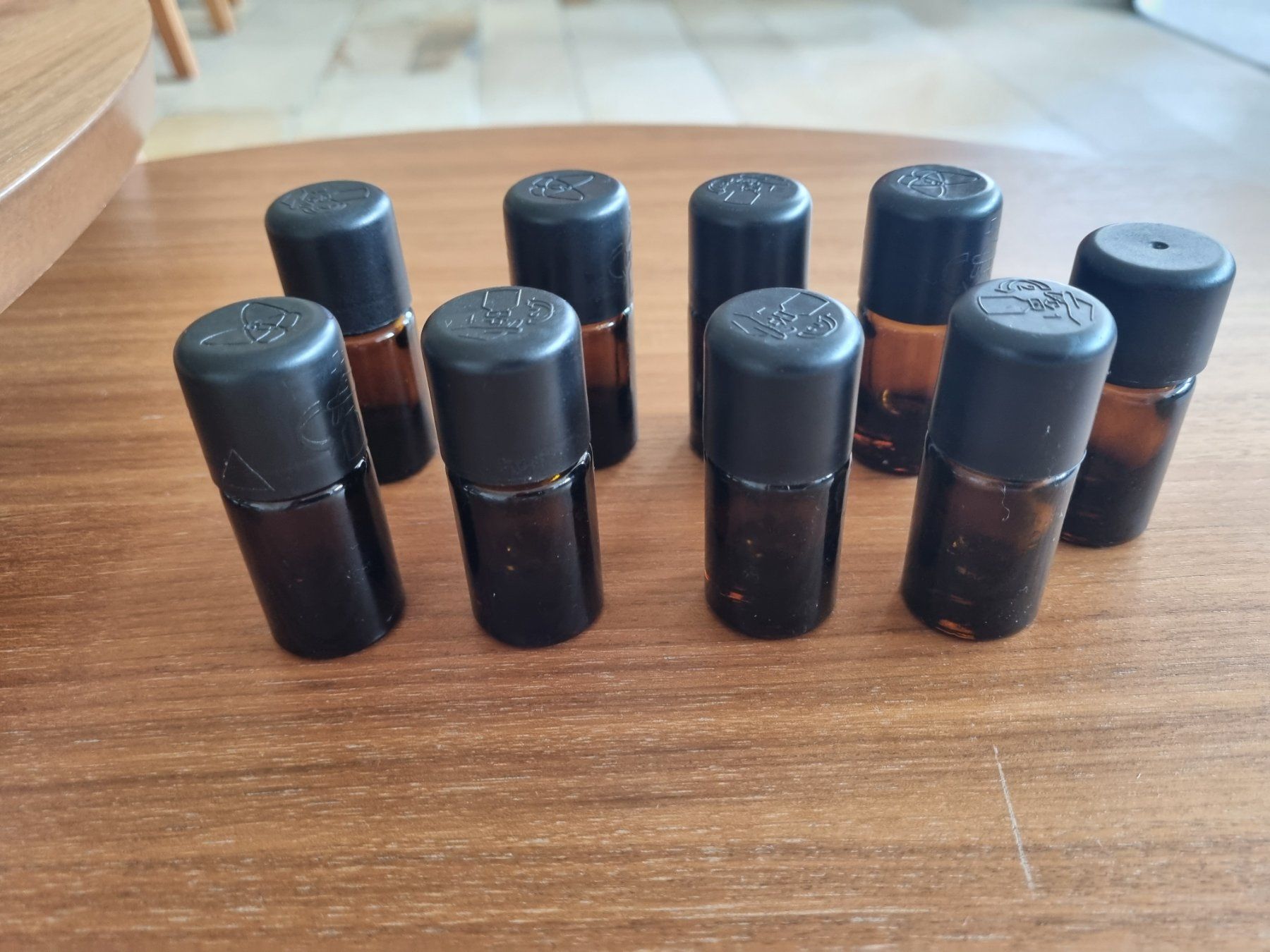Laborzubehör: 9 x Apothekerflasche 5ml braun – Gebraucht aus Jona von YinYang9