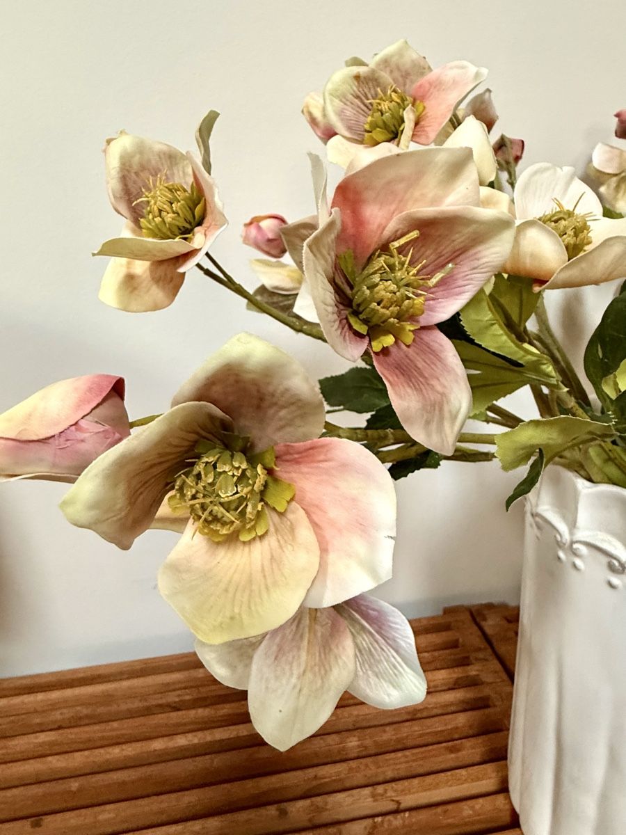 Alle Dekorationen: Seidenblumen SILK KA – Gebraucht aus Zürich von sq9_8ylr