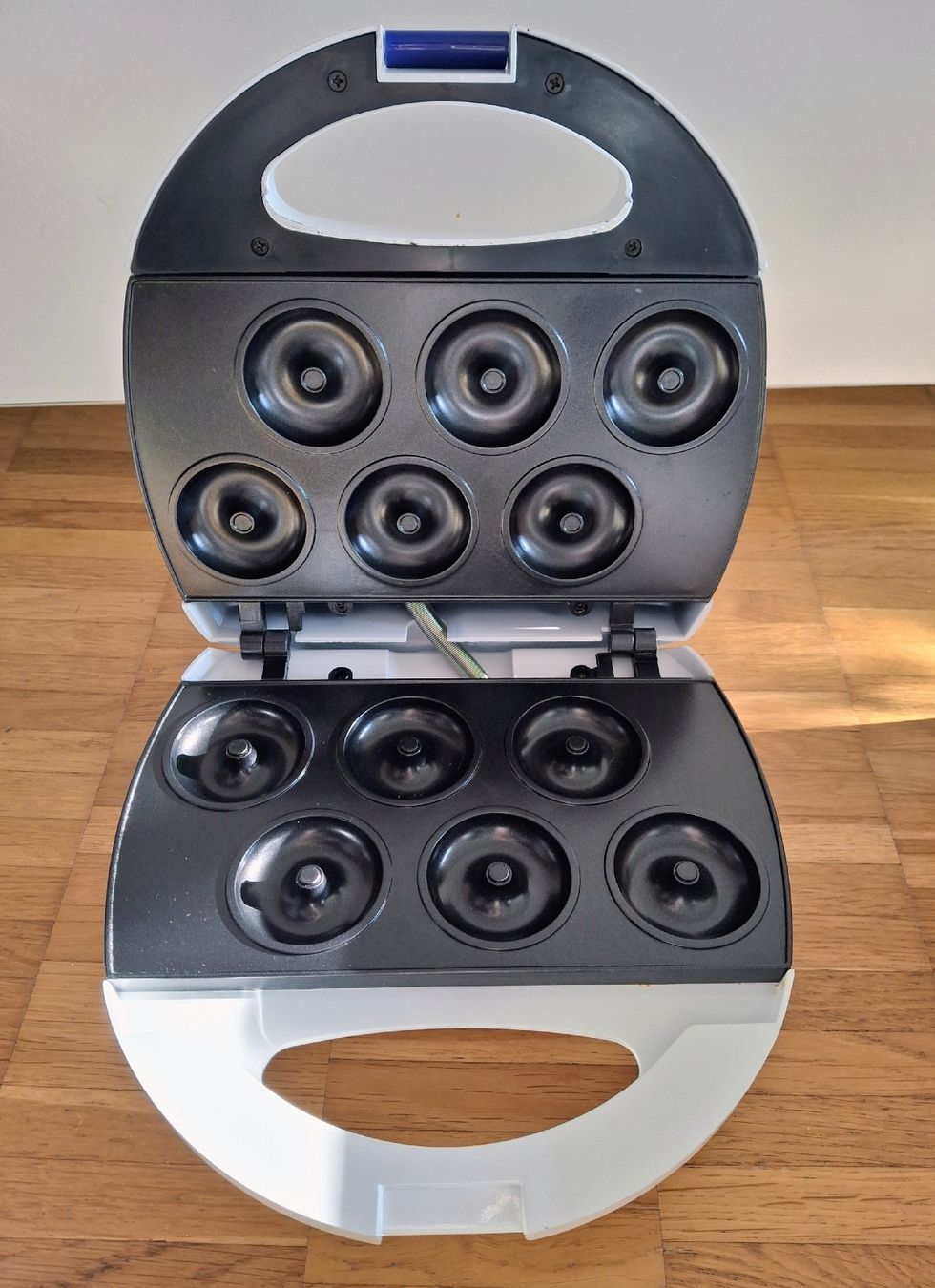 Mio Star Appareils de cuisine: Donut Maker - MioStar – D'occasion à Rudolfstetten par juliqnq