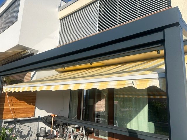 Markisen: Sonnenstore – Gebraucht aus Oetwil am see von Patb