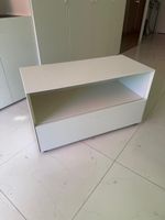 TV Tisch von Pfister, weiss,  H 51,5 cm,  B 90,3, T 42