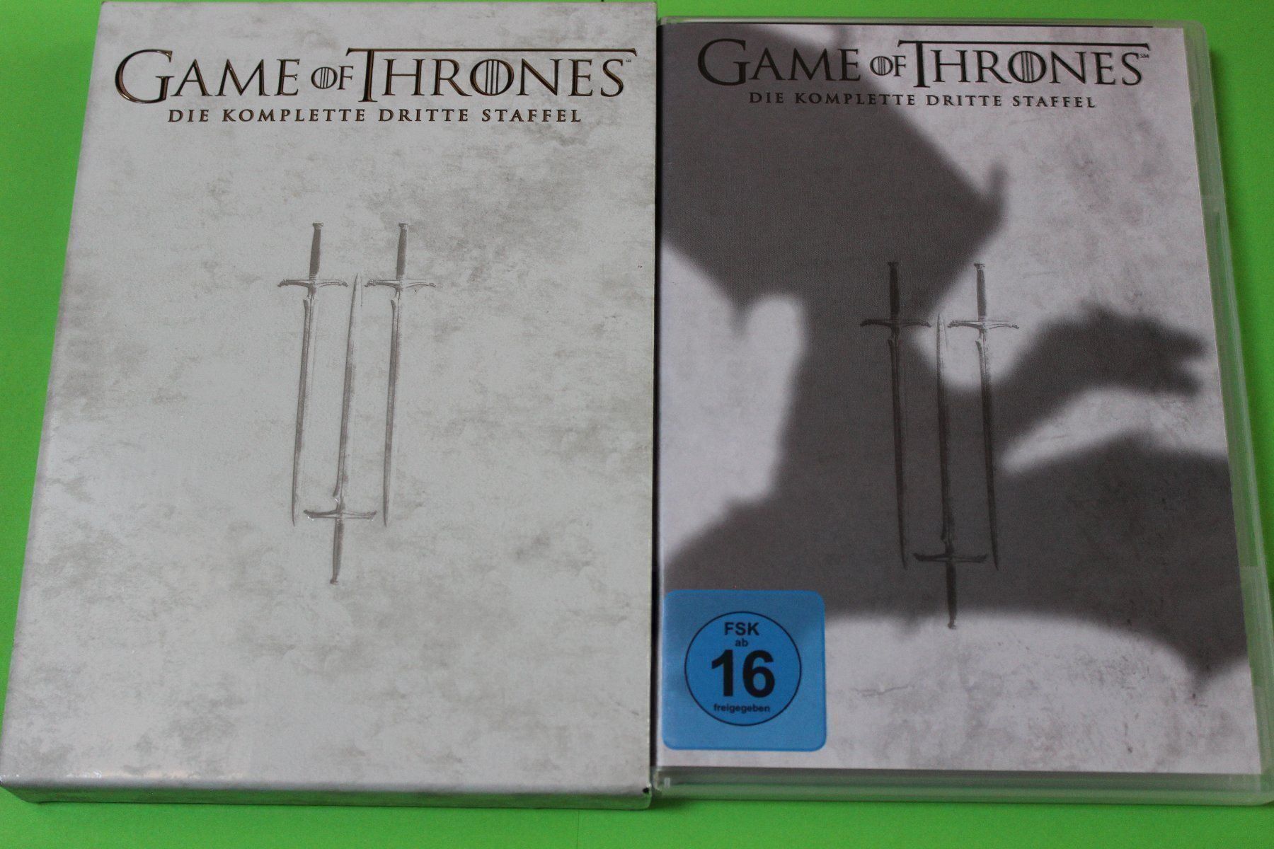 Tutti i DVDs: GAME OF THRONES - STAFFEL 3 (5DVDs)!!!!! – Usato da Tübach venduto da JamesStone