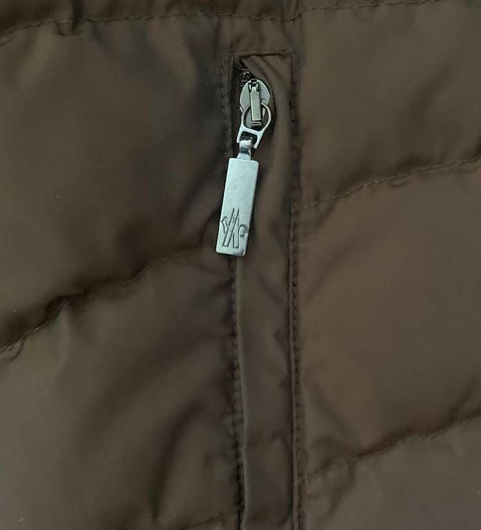 Mäntel: Daunenmantel Moncler – Gebraucht aus Bern von Nici2210 3