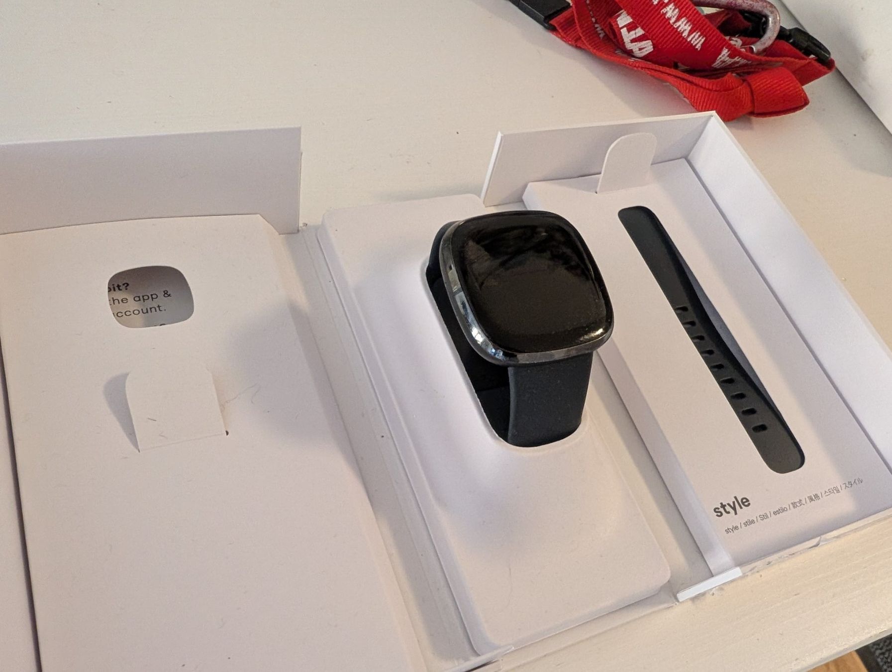 Fitbit Smartwatch: Fitbit Sense, 40.48 mm (gebraucht) – Usato da Langendorf venduto da Fantomx3 4