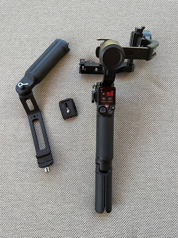 DJI Stative & Köpfe: Dji Ronin Gimbal RS 3 Mini mit extra Griff – Gebraucht aus Oberentfelden von Amorsa 2