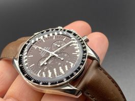 Omega Speedmaster Professional Moonwatch braunes Zifferblatt