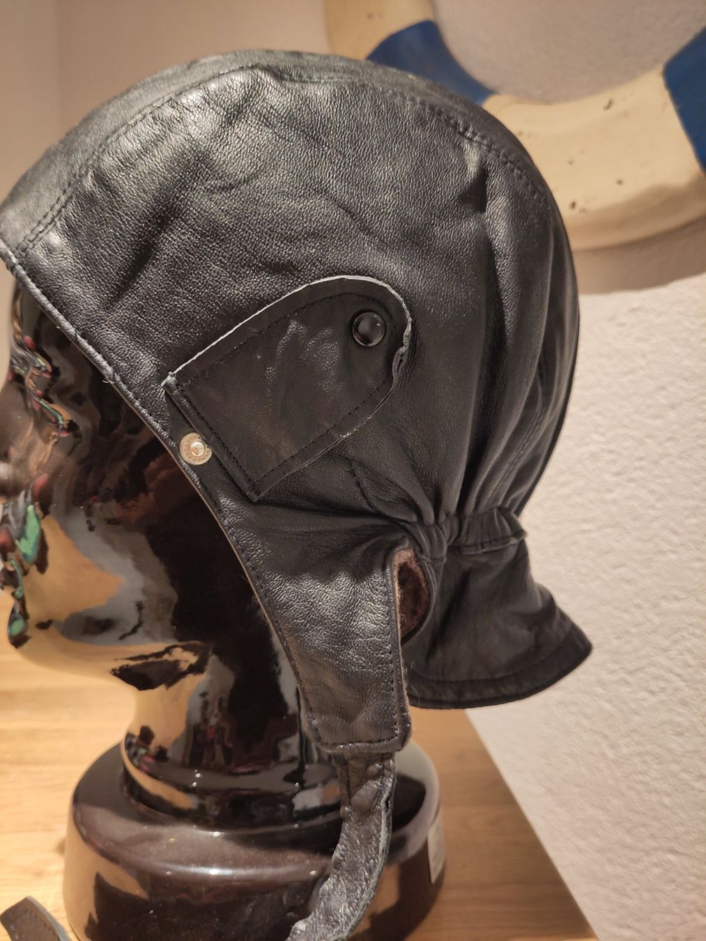 Autres vêtements & accessoires: Oldtimer Cabrio- Lederkappe neuwertig – D'occasion à Weesen par Roge2