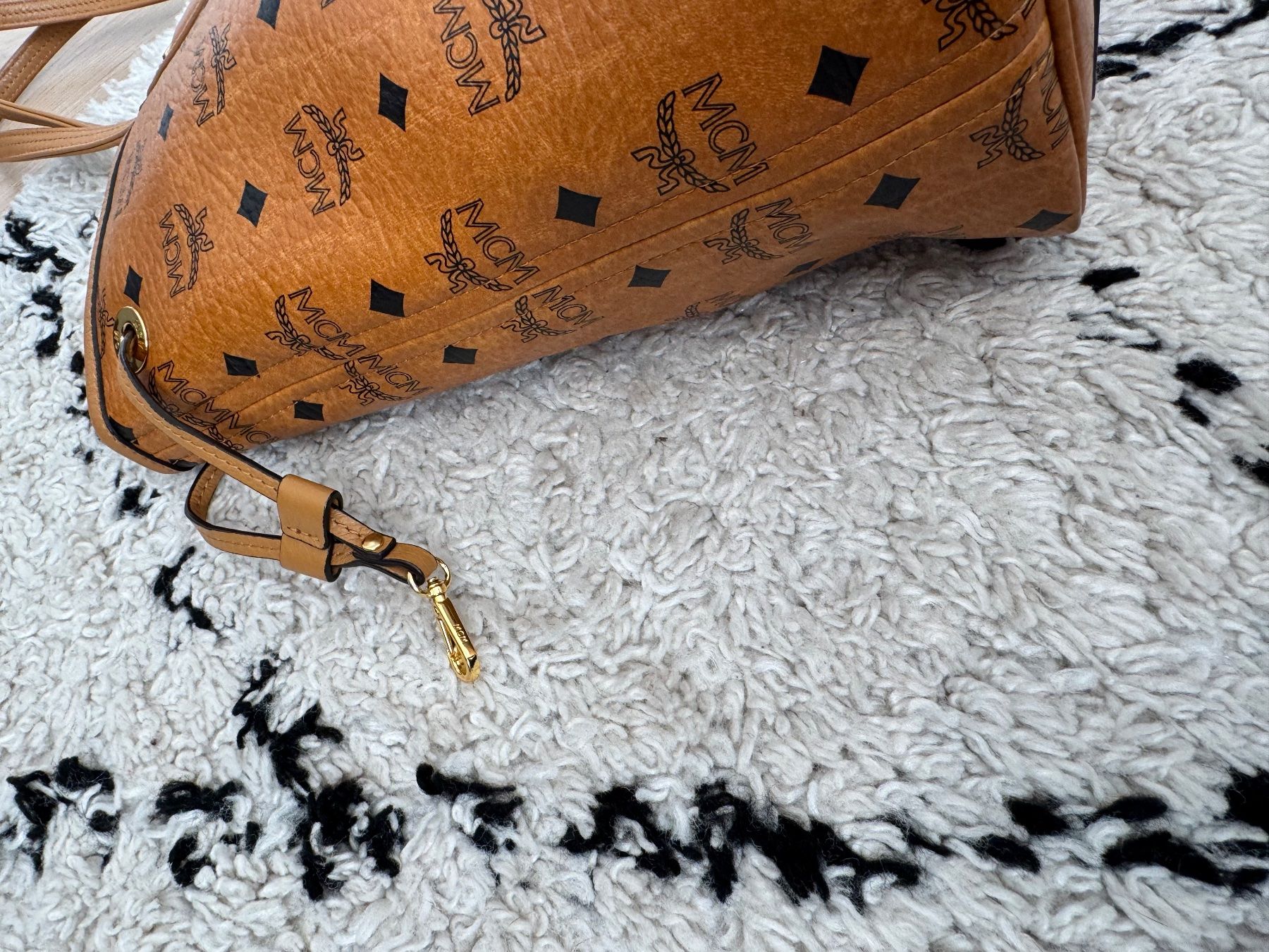 Mcm Borse da donna: Original MCM Liz Wendeshopper In Visetos – Usato da Buchs ZH venduto da crazyhandbaggirl123 7