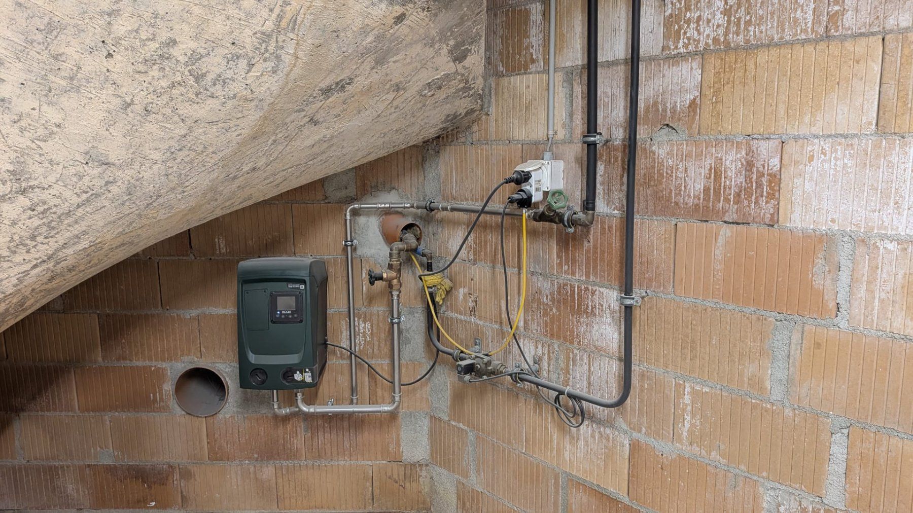 Pumpen & Teile: Wasserpumpe aus 2025 – Gebraucht aus Flawil von lombriser