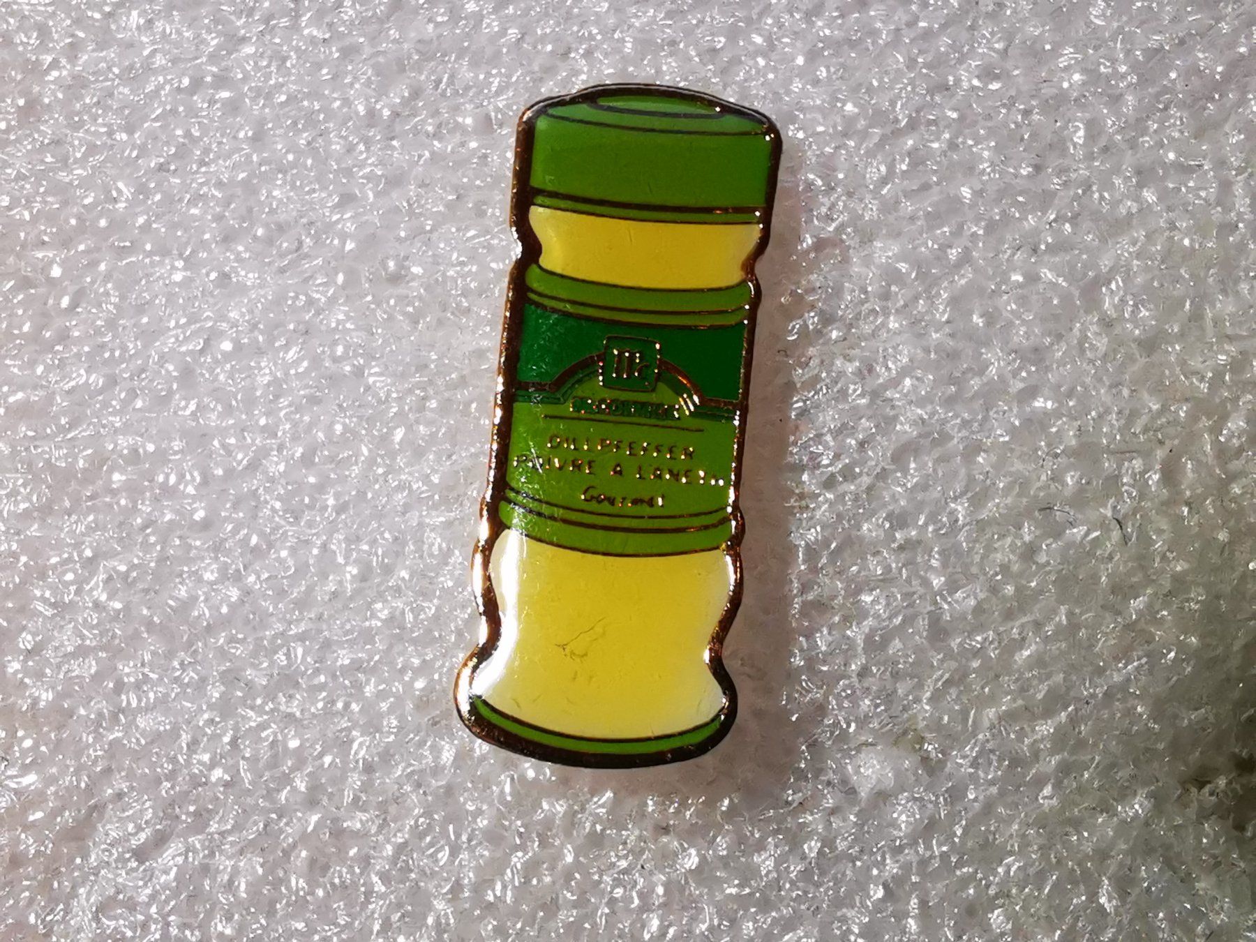 Placchette & Badge: Ansteckpin 56: McCormick – Usato da Oppligen venduto da Pin-Fall-Shop