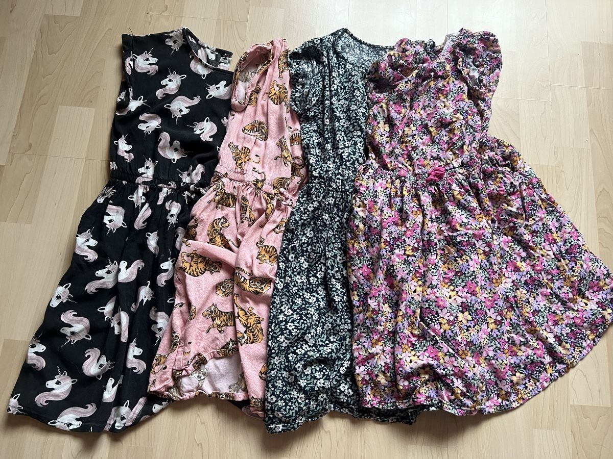 H&M Lotti & Set di vestiti: Kleiderpaket 140 – Usato da Ruggell venduto da Matrix026 3