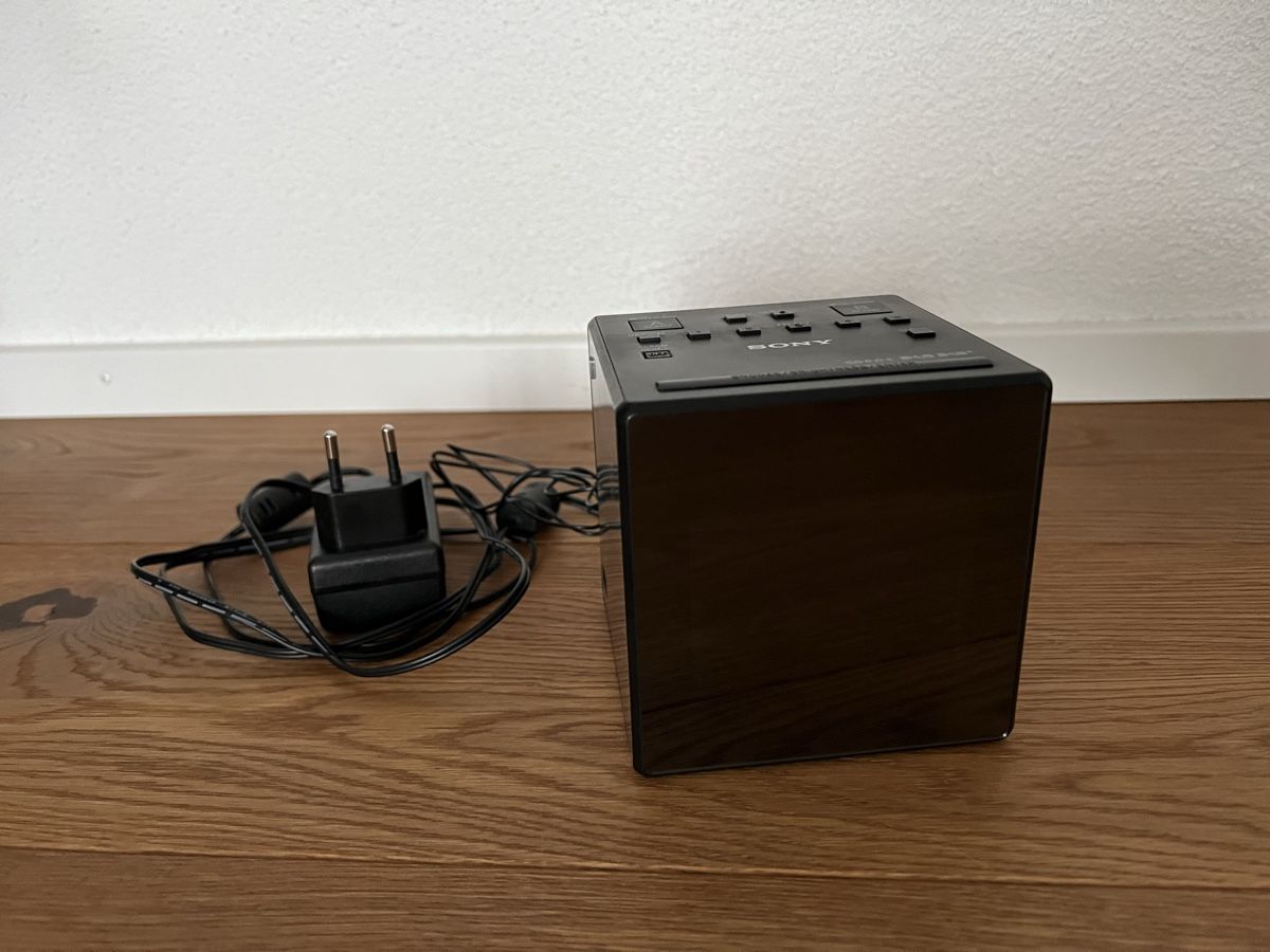 Sony Sveglie: Sony Radiowecker mit DAB+ schwarz – Usato da Möriken AG venduto da Golf_89 1