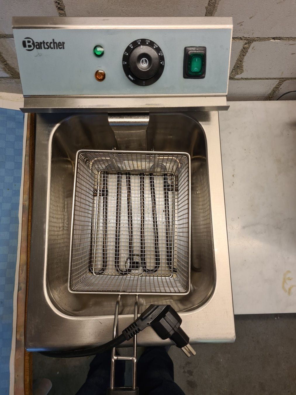 Bartscher Elettrodomestici da cucina: Elektro-Fritteuse "Imbiss l" – Usato da Malters venduto da adr_8htr 2