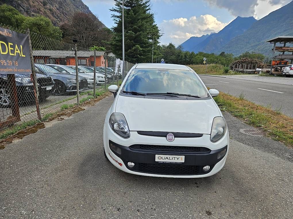 Automobili: FIAT PUNTO DIESEL  – Usato da Biasca venduto da autolowcost 6