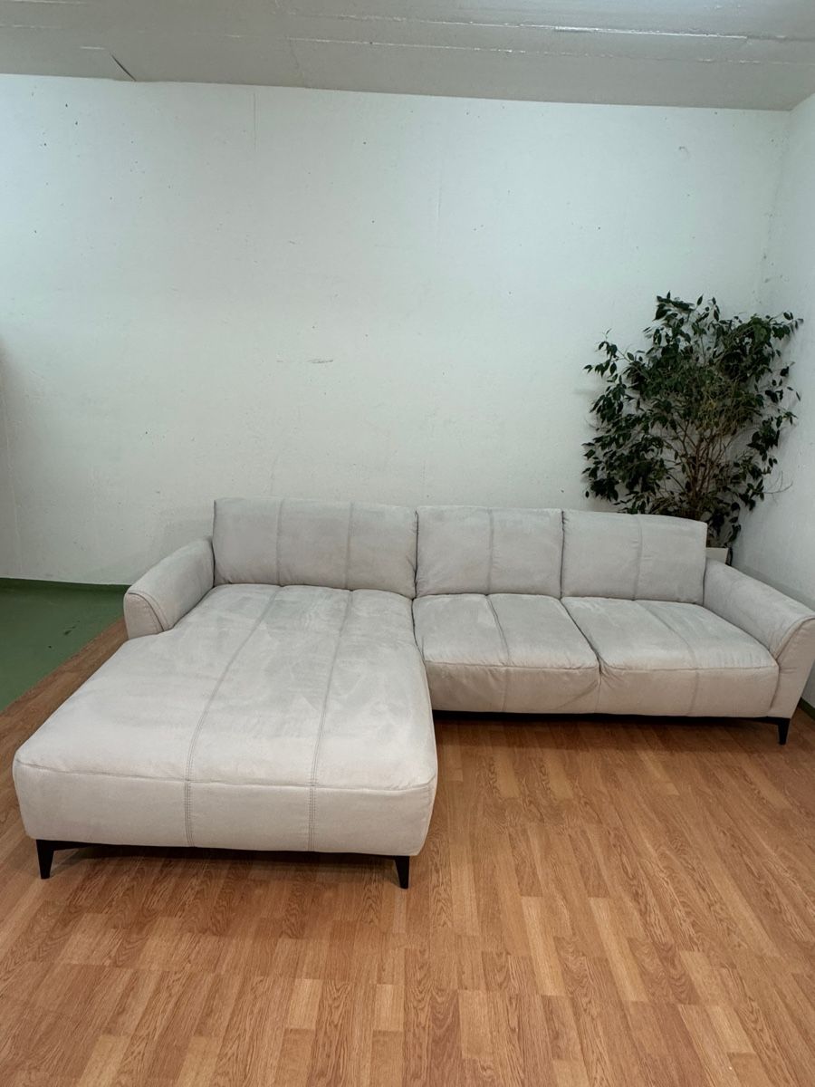 Sofas: Wunderschönes Ecksofa in Creme-Beige – Gebraucht aus Fehraltorf von Sofalab.swiss 4