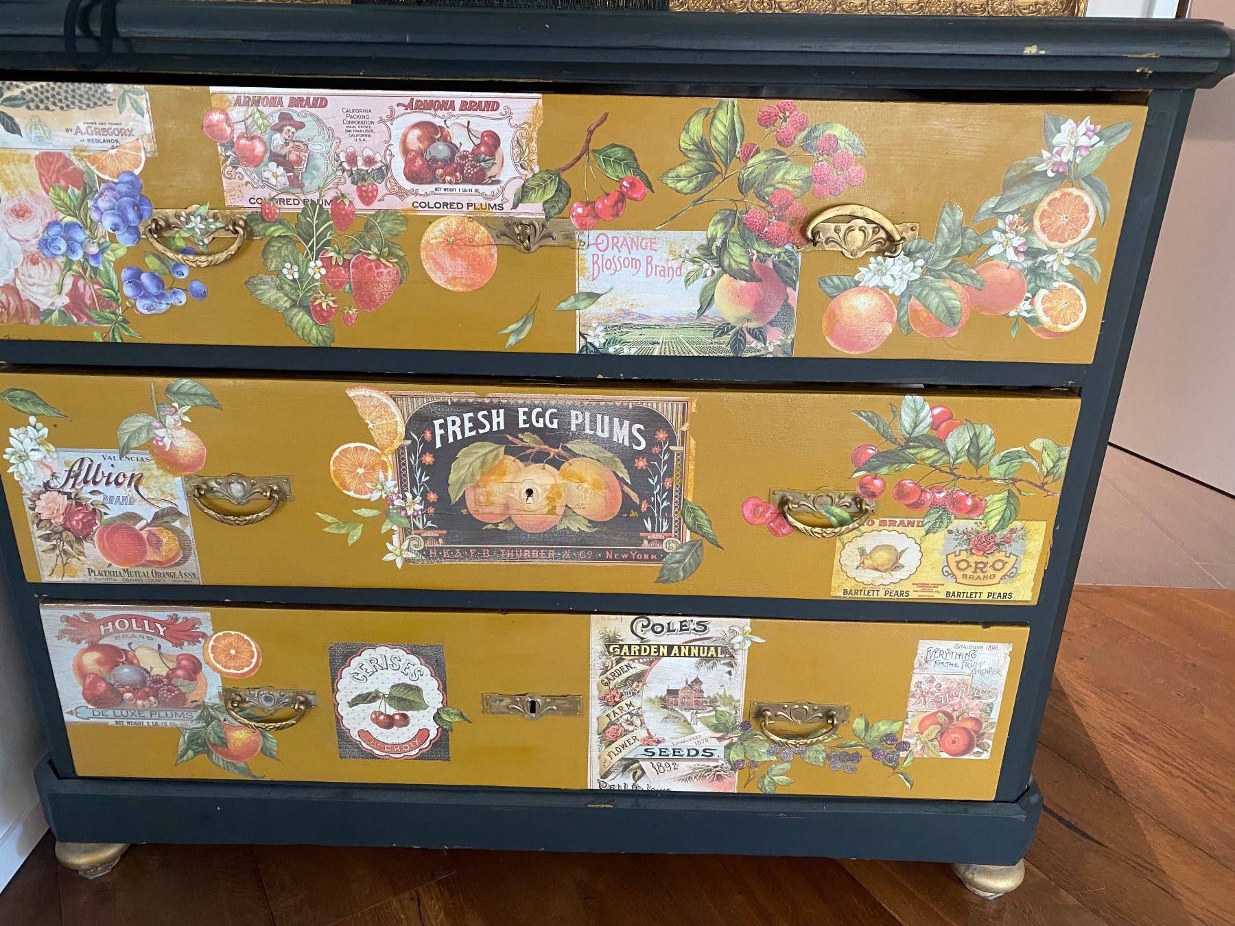 Kommoden: Shabby Chic Kommode – Gebraucht aus Perlen von bucr 1