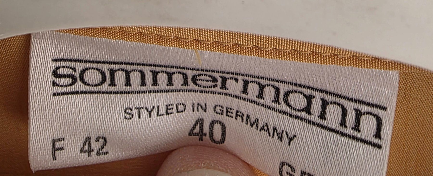 Blusen: Bluse senfgelb Grösse 40 – Gebraucht aus Mörschwil von ren_8wdm 1