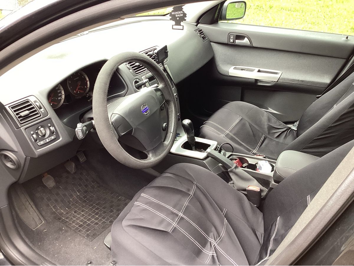 Volvo Automobili: Volvo S40 2.4 – Usato da Eggiwil venduto da M8Black 3