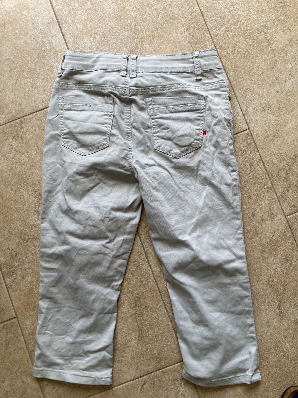 Pantaloni: Capri Hose von Denim ca. Gr. 34 – Usato da Gelterkinden venduto da froggy80 1