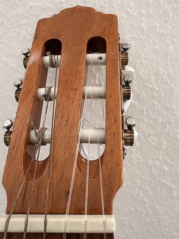 Musikinstrumente: Guitare classique  – Gebraucht aus St-Oyens von Danz_z 3