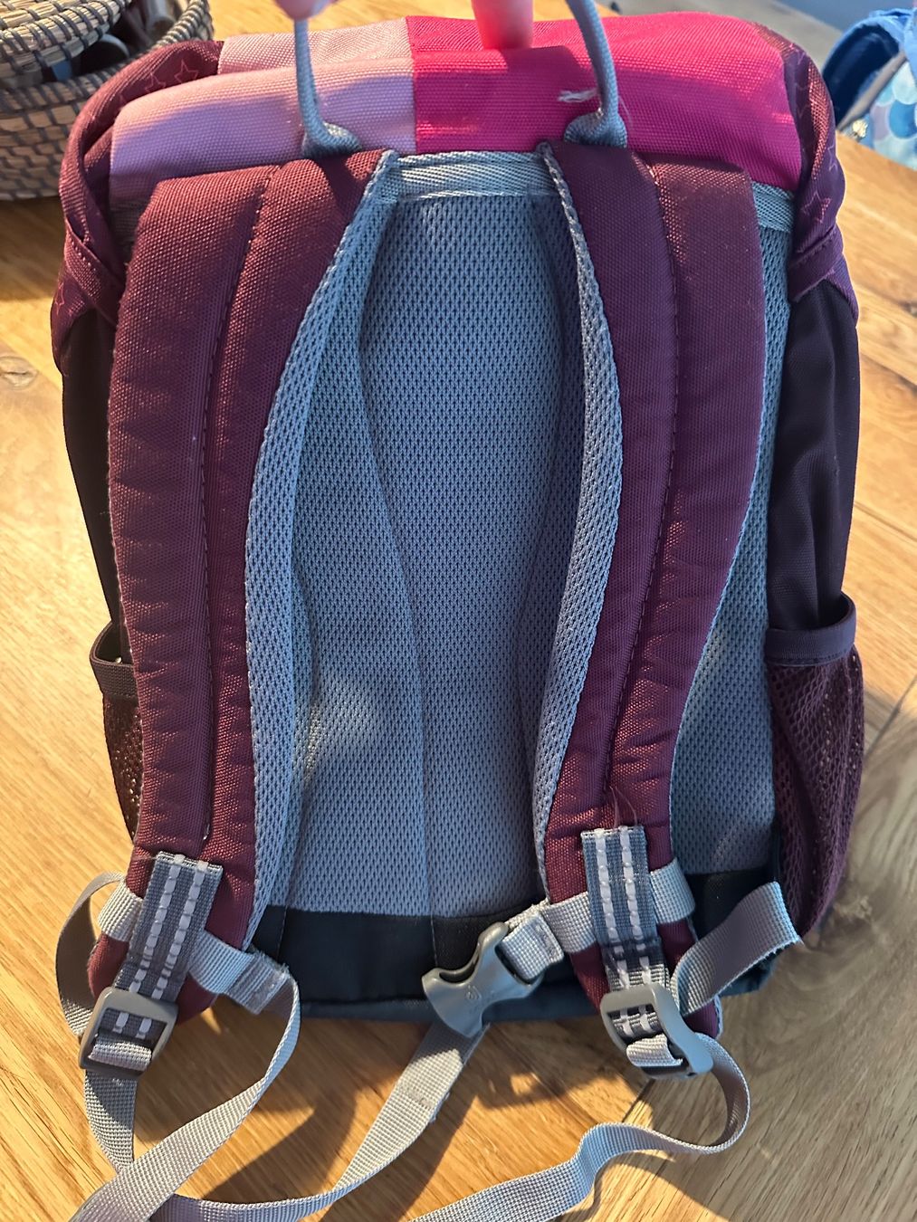 Deuter Zaini: Deuter Kinderrucksack – Usato da Rapperswil BE venduto da aro_66tx 1