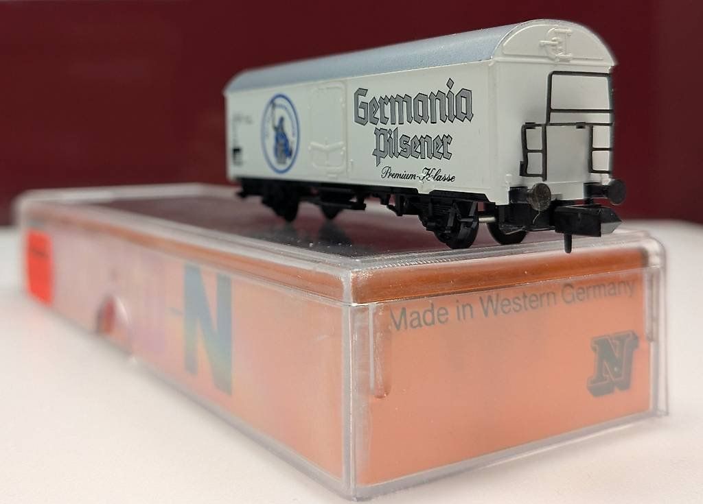 Arnold Modelleisenbahnen: Spur N Kühlwagen "Germania Pilsener" – Gebraucht aus Reinach BL von angus74 2