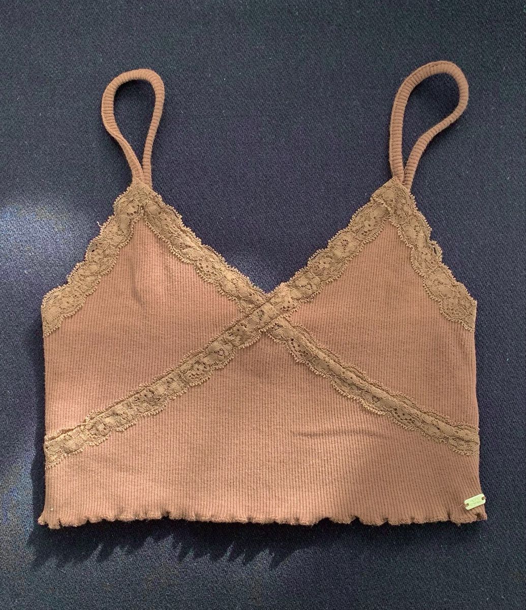 Top: Braunes Crop Top mit Spitze – Nuovo (secondo la descrizione) da Düdingen venduto da Hiron_o7