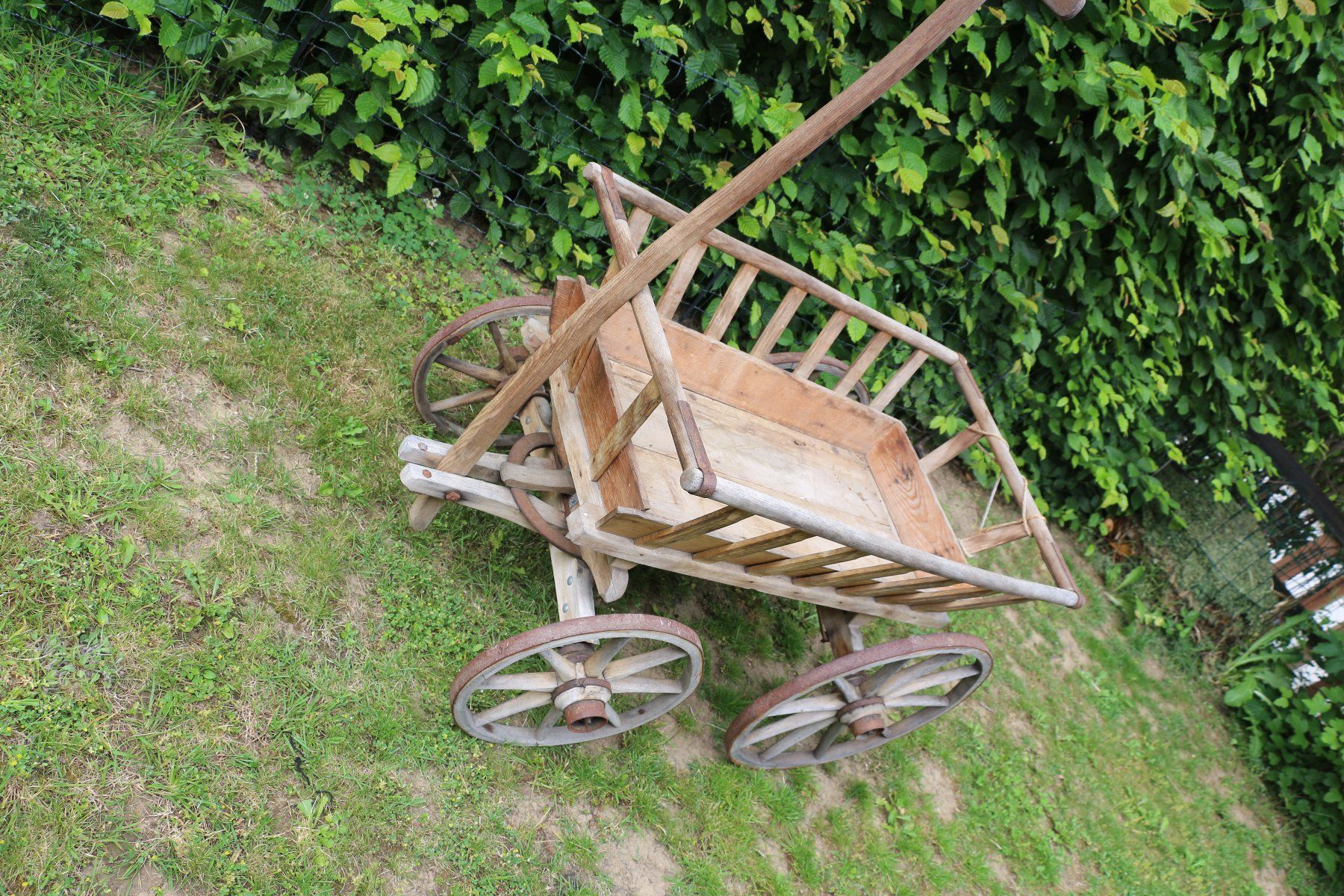 Carriole: Nostalgie Leiterwagen aus Holz – Usato da Corminboeuf venduto da antikerverkauf 1