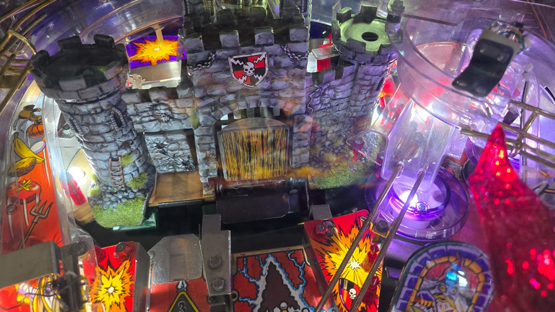 Stern Pinball Flipper: Flipper Bally Williams Medieval Madness mit Garantie !! – Usato da Fribourg venduto da japanaddict 5