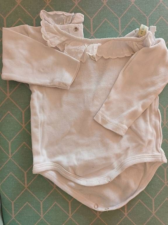 Petit Bateau Lotti & Set di vestiti: Lot de 10 body 3-6 mois – Usato da Pully venduto da chi_p2rq 1