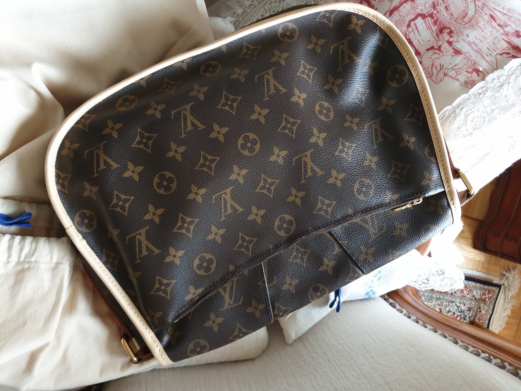 Louis Vuitton Borse: Louis Vuitton Menilmontant GM – Usato da Bottmingen venduto da sandy_2 3