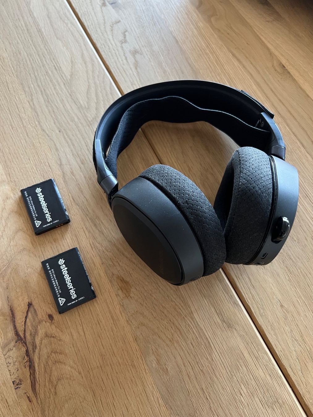 Steelseries Kopfhörer: SteelSeries Arctis Pro Wireless Gaming Headset Schwarz – Gebraucht aus Zürich von phi_jf8w 4