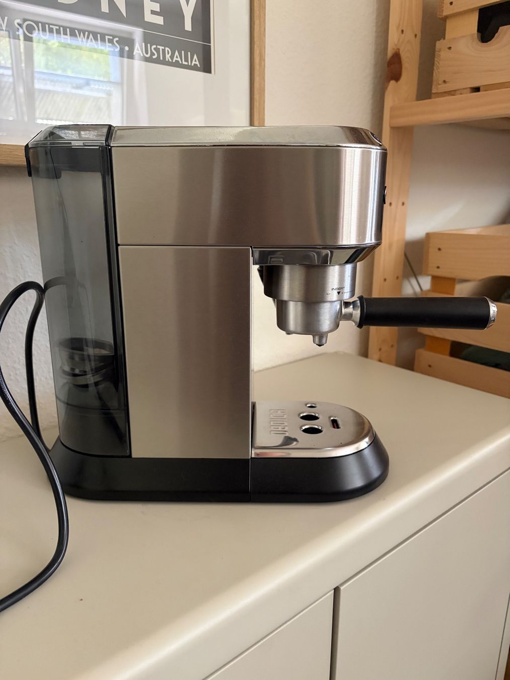 De'Longhi Machines à café & Machines à expresso: De'Longhi Dedica Coffee Machine – D'occasion à Riehen par ian_zl6t 2
