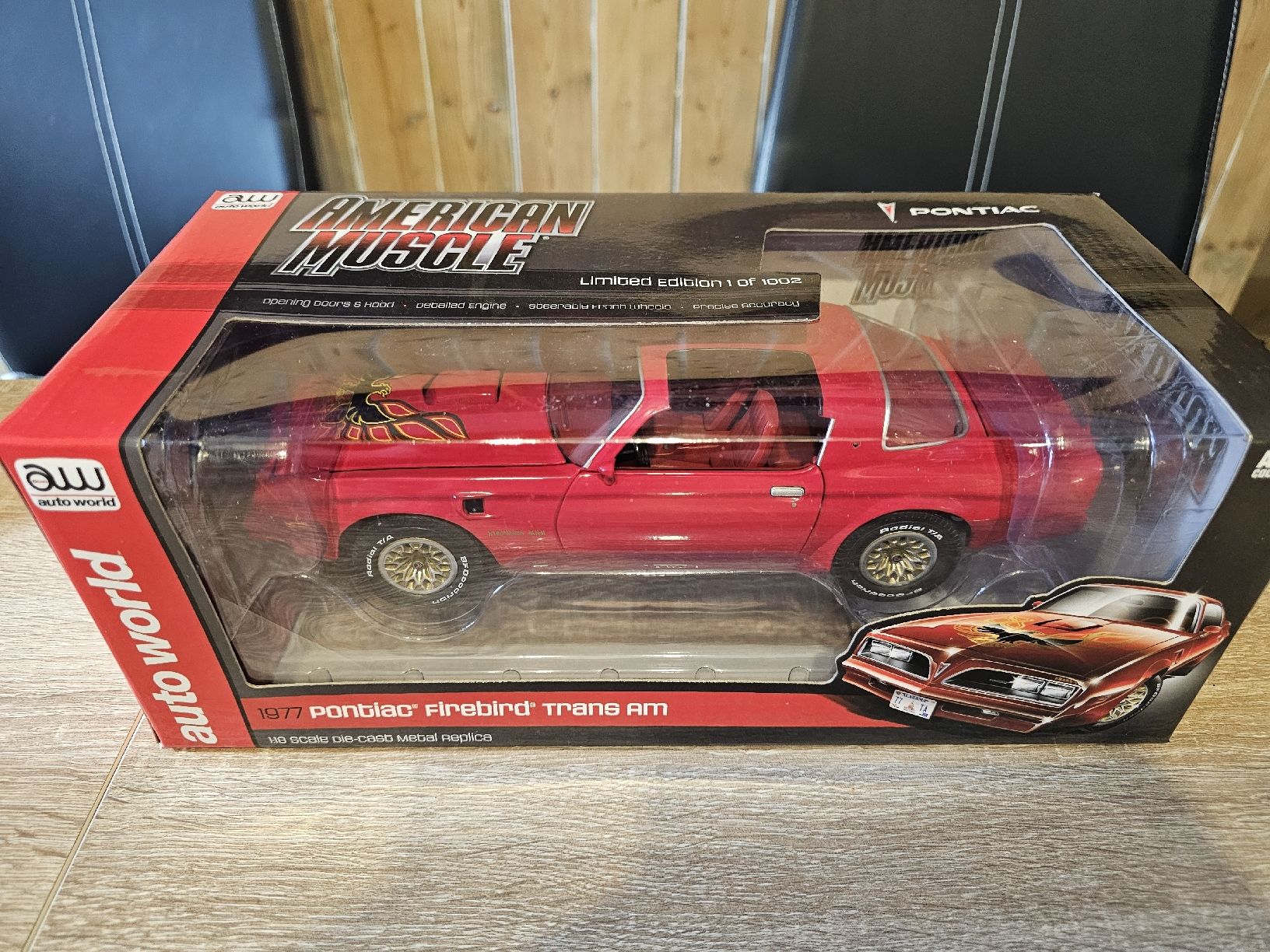 Pontiac Modellini d'auto: Rarer 1977 Pontiac Trans Am 1:18 – Nuovo e nell'imballaggio originale da Goldingen venduto da Muscle_Cars84 1