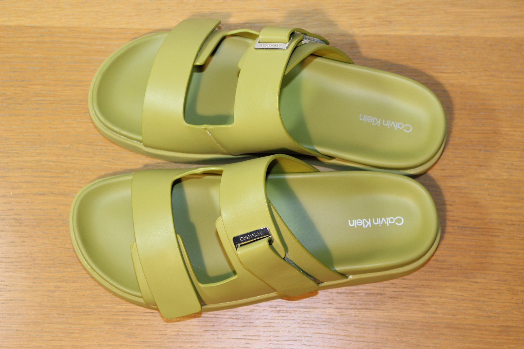 Damenschuhe: Calvin Klein Pantoletten, Gr. 39 neu – Neu und originalverpackt aus Basel von Mila_Graf