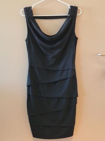 Abendkleid von ORSAY-V-Ausschnitt, Perlen-Details, Cut-Out