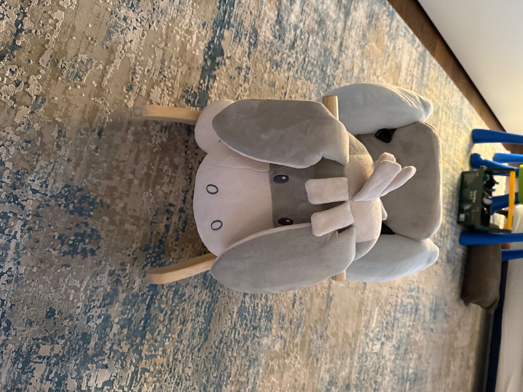 Jouets: Plüsch-Schaukelpferd – D'occasion à Dübendorf par Claudia.a.santini