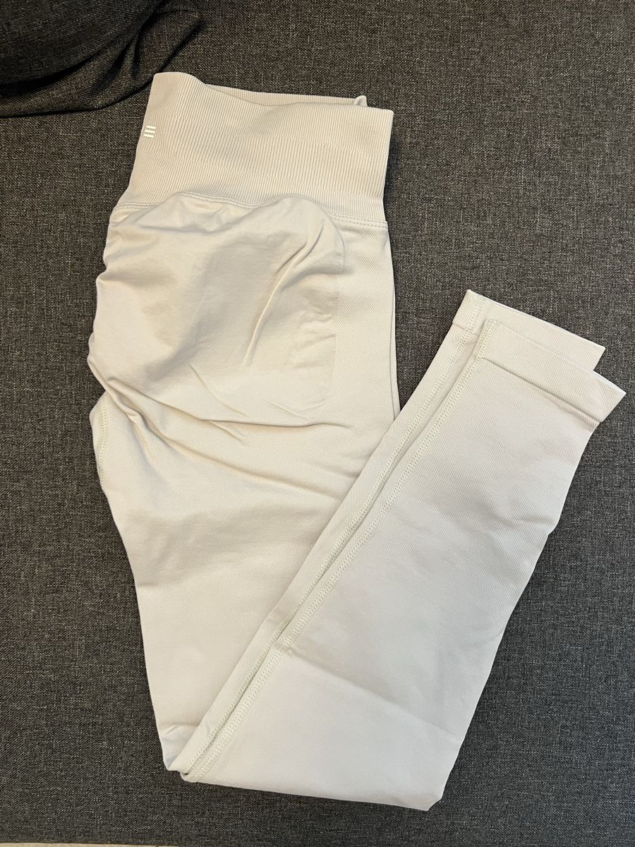 DFYNE Leggings: Dfyne Impact Leggins, Farbe Lunar Rock, Gr. M – Usato da Wädenswil venduto da stu_gk