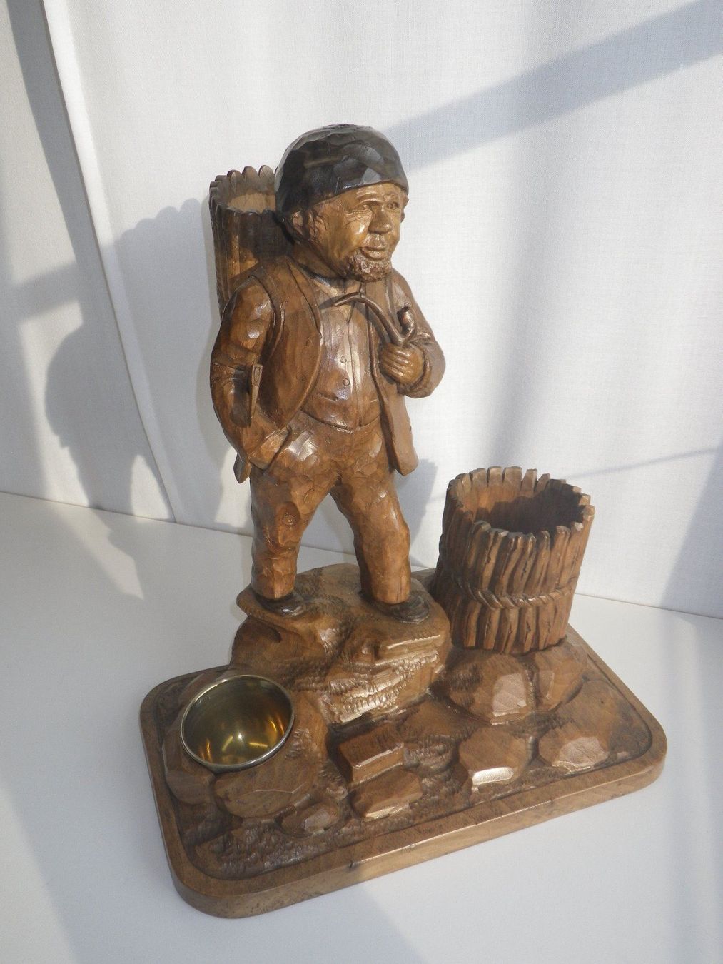 Skulpturen & Statuen: geschnitzter Bauer mit Hutte – Neu (gemäss Beschreibung) aus Brienz BE von P.Edelweiss