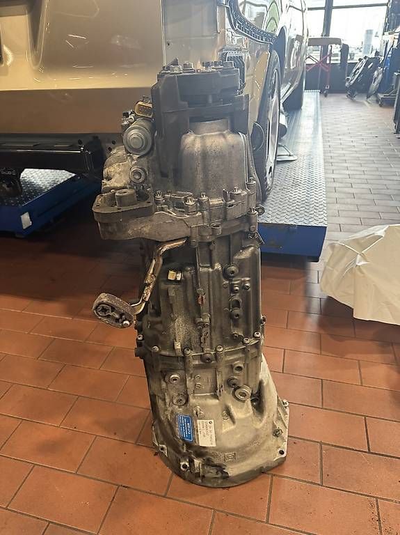 Tutti pezzi di ricambio auto: BMW Schaltgetriebe mit VTG – Usato da Stetten AG venduto da VladyslavK 2