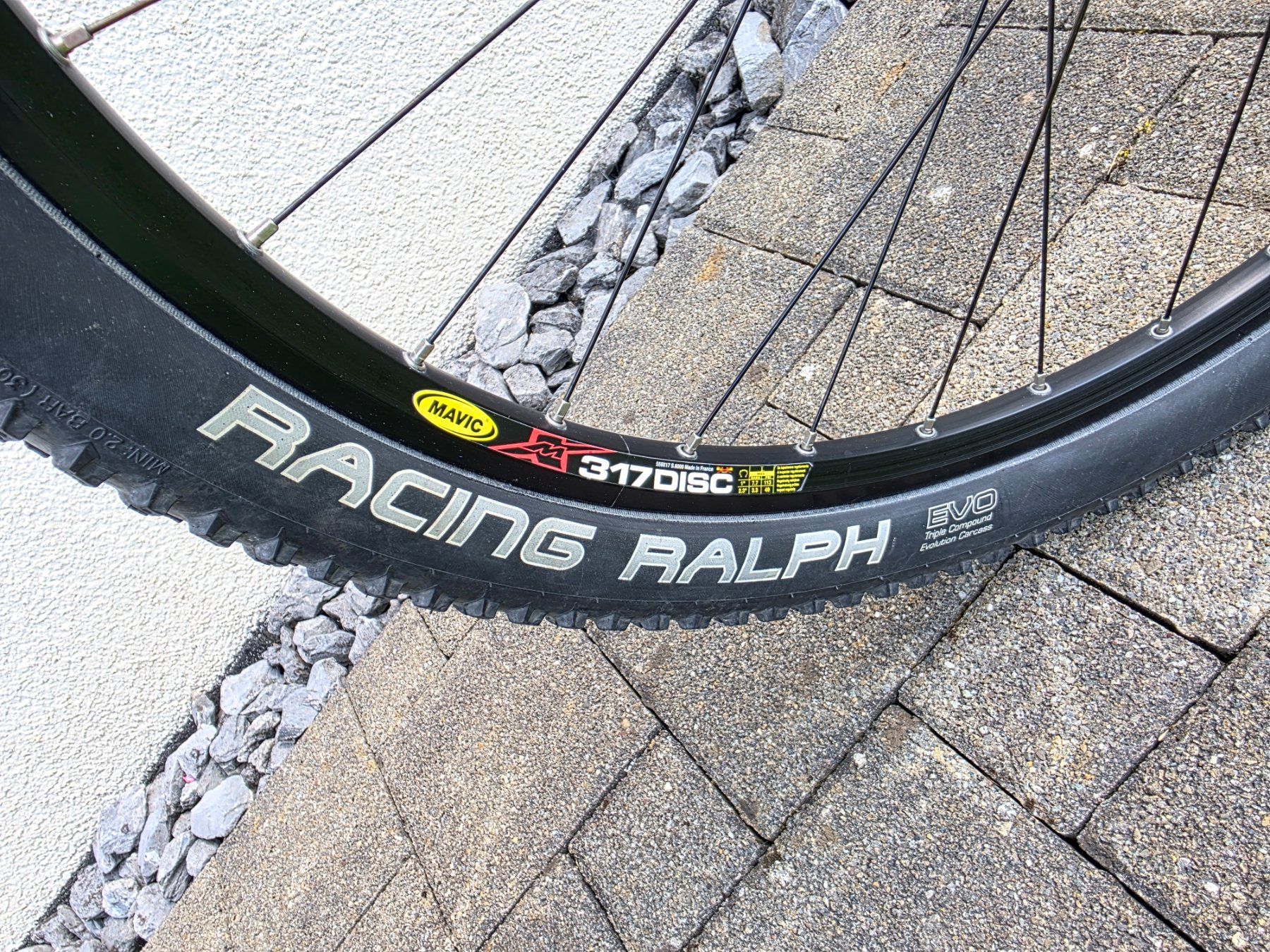 BMC Biciclette: BMC fourstroke W01 in sehr gutem Zustand – Usato da Grüningen venduto da Wennepen 8