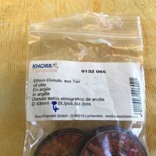 Ciondoli: 4 ETHNO-DONUTS AUS TON DURCHMESSER 43MM – Usato da Ostermundigen venduto da wini63 1