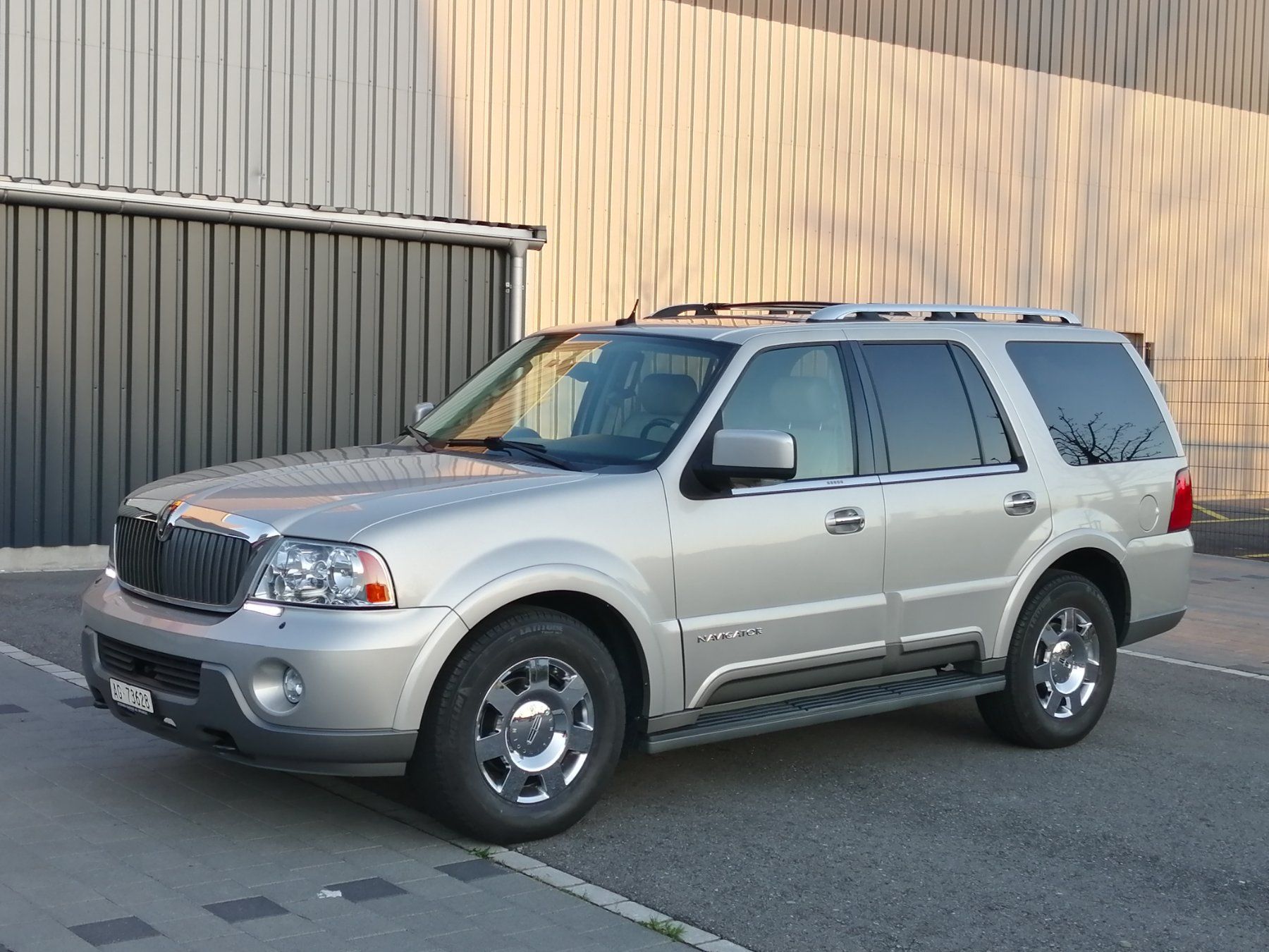 Automobili: Lincoln Navigator – Usato da Wildegg venduto da Enginev8 1