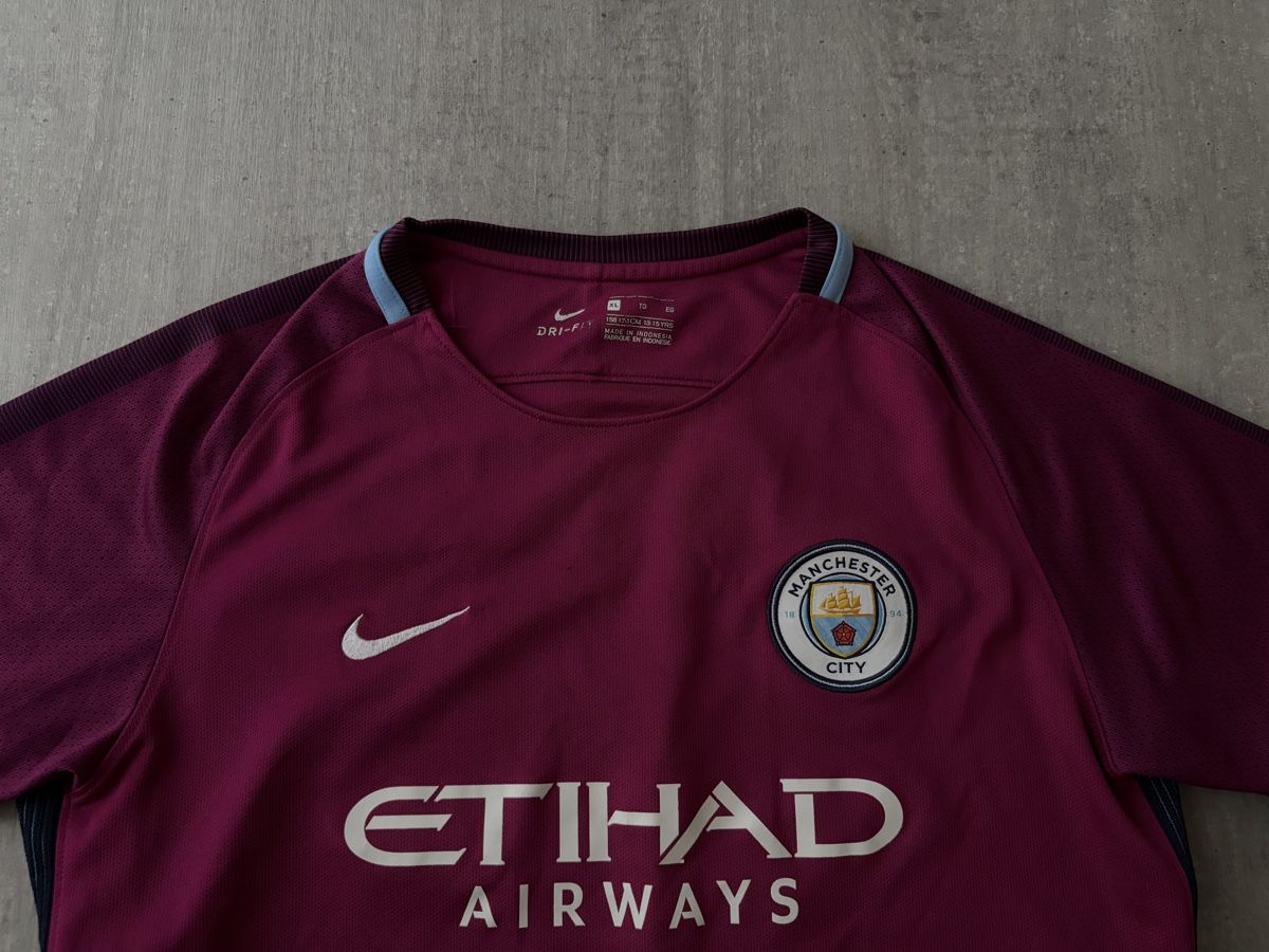 Nike Canottiere & Pantaloni: Mancity Trikot S – Usato da Winterthur venduto da raphael.hbg 1
