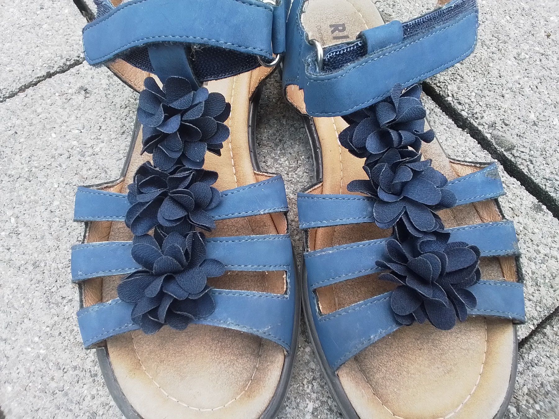 Schuhe für Mädchen: 3 Stk. Sandaletten 33/34 – Gebraucht aus Heimberg von sunny1970 8
