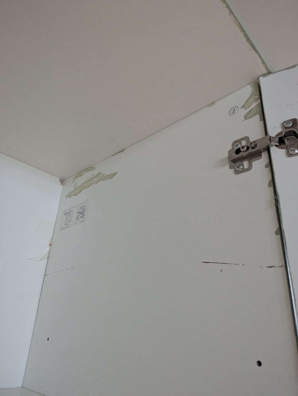 Armadi: Schrank zu verschenken – Usato da Weinfelden venduto da dar_tg5m 3