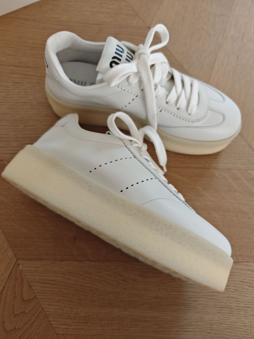 Miu Miu Scarpe da donna: MIU MIU Platform Sneakers – Nuovo (secondo la descrizione) da Erlenbach ZH venduto da nlh 4