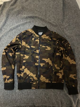 Urban Classics Übergangsjacke, Camouflage, Gr. M, Top!